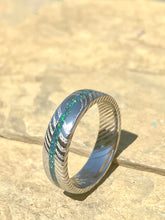 Load image into Gallery viewer, Stainless steel Damascus with emerald opal